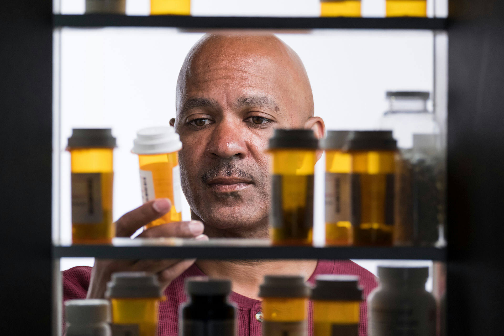 men showing signs and symptoms of meth addiction